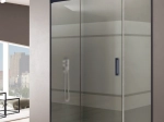 Paroi de douche coulissante, L. 95 à 200 cm, Hauteur 180 cm, STOCK DISPONIBLE, verre de sécurité et traité anti-calcaire, finition argent brillant. livraison offerte et rapide.